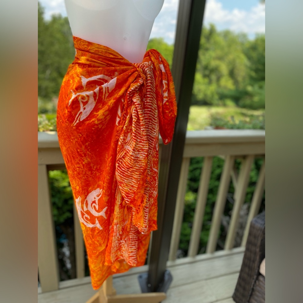 NWOT Exotic Bali Design - Orange/white dolphin sarong  w/tassels, 64”W x 48”L